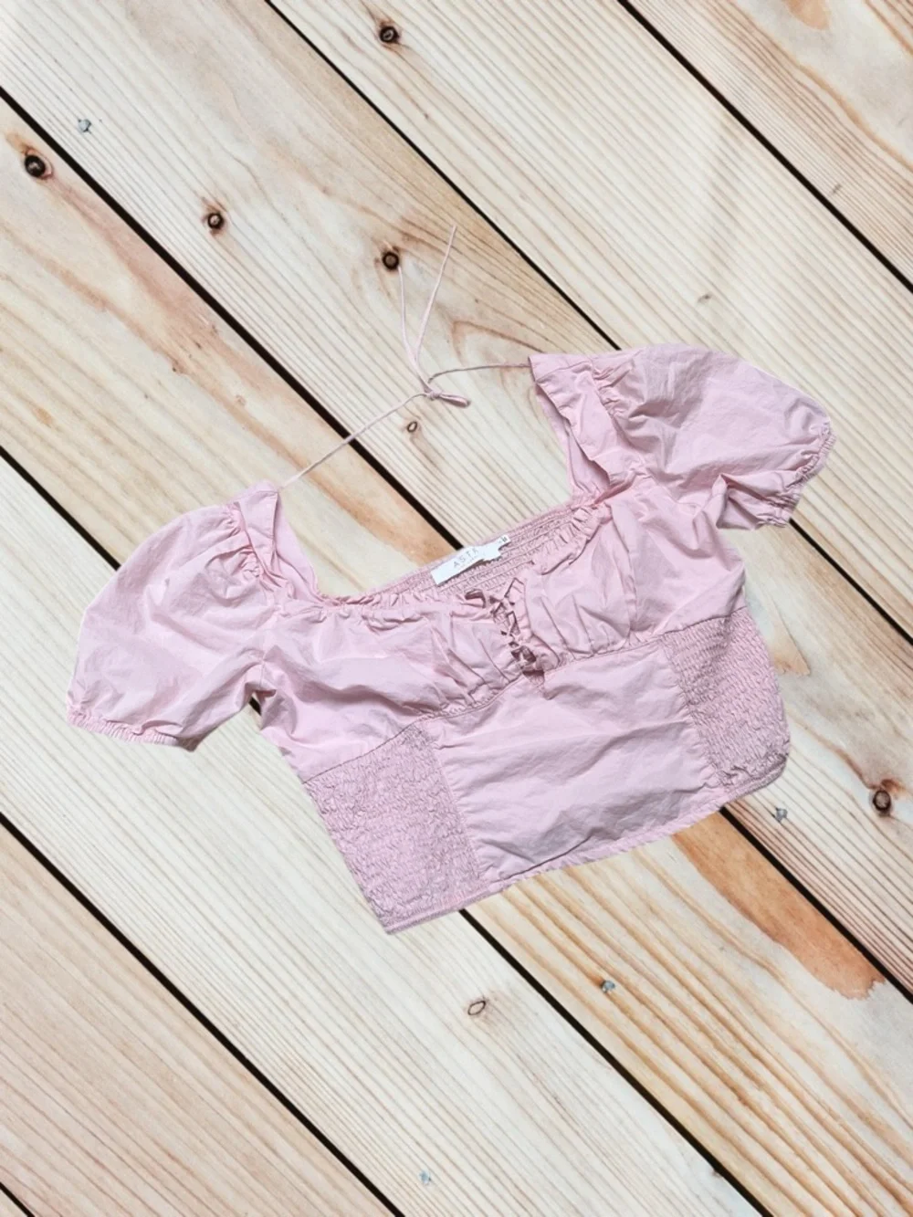 ASTR the Label L pink puff sleeve smocked poplin blouse